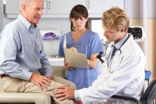 DOCTEUR SPÉCIALISTE DU GENOU